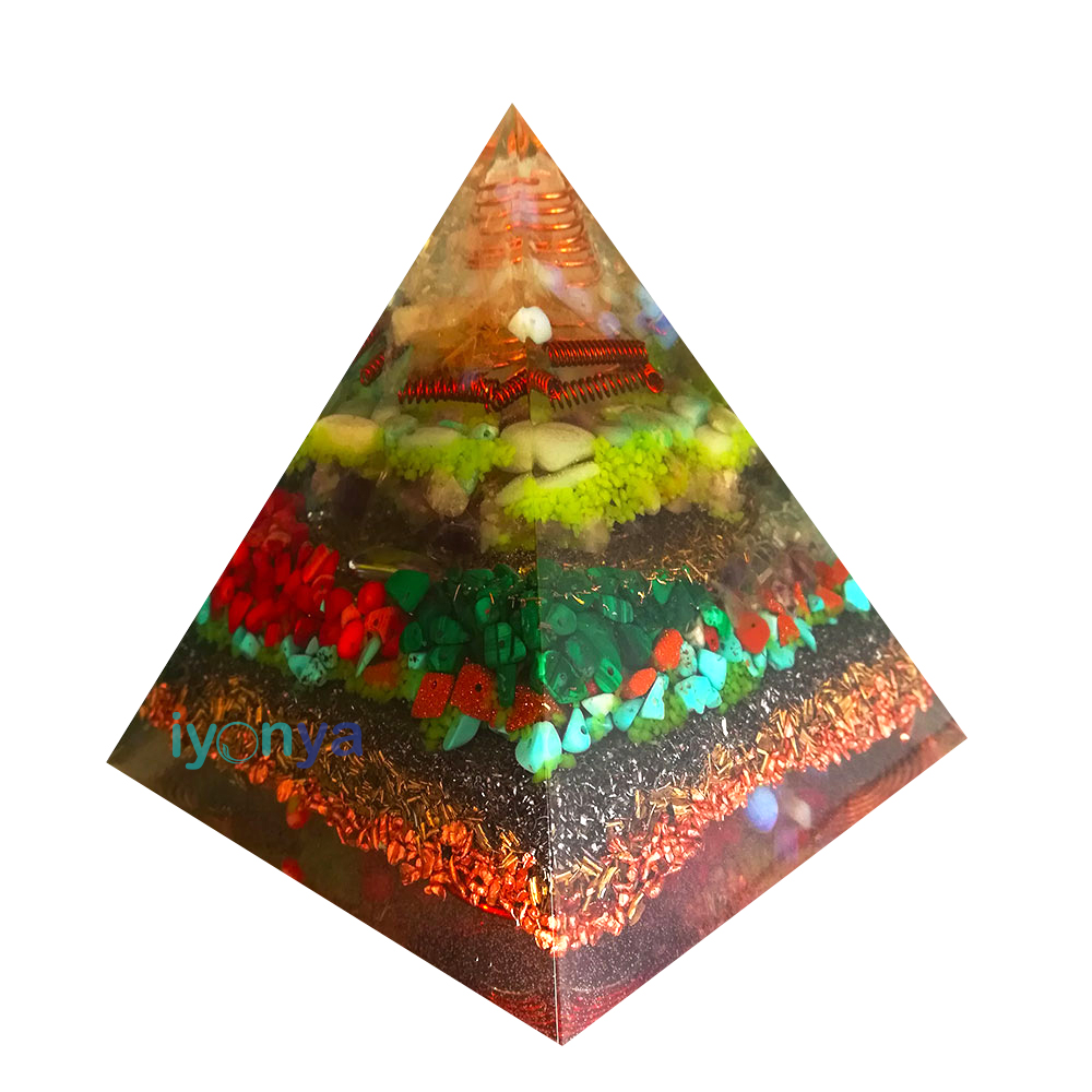 Orgonit Fosforlu Piramit Orta Boy 13 Cm